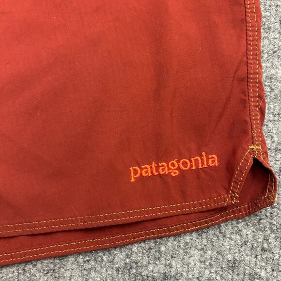 Patagonia Light & Variable Board Shorts Men’s 18" Size 30 Regular Fit - Picture 2 of 11